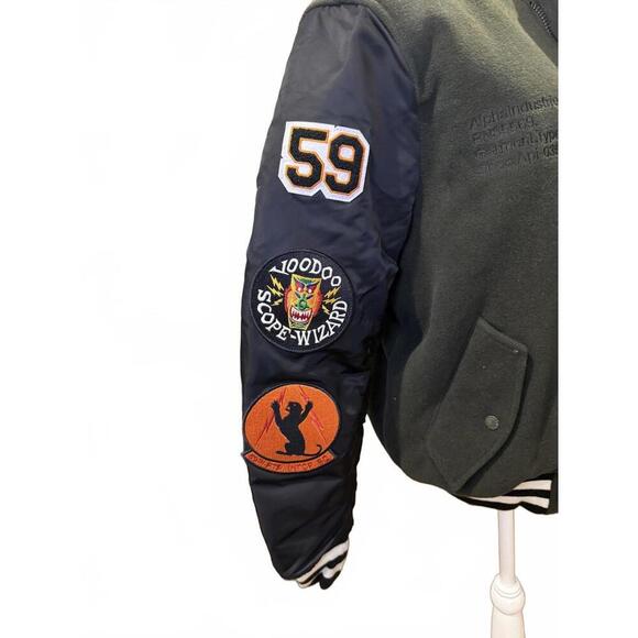 Alpha Industries Men's Bomber Jacket with Patch Details, Medium (NWT) - Picture 3 of 7